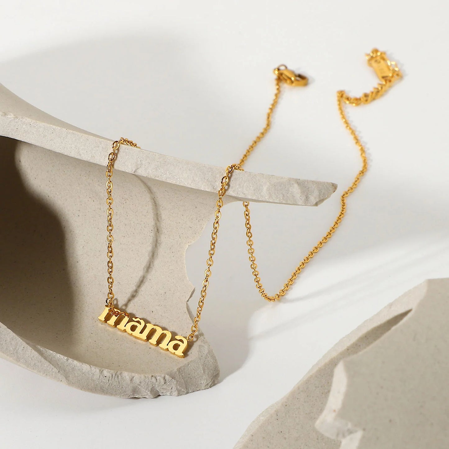 Mama engraved necklace