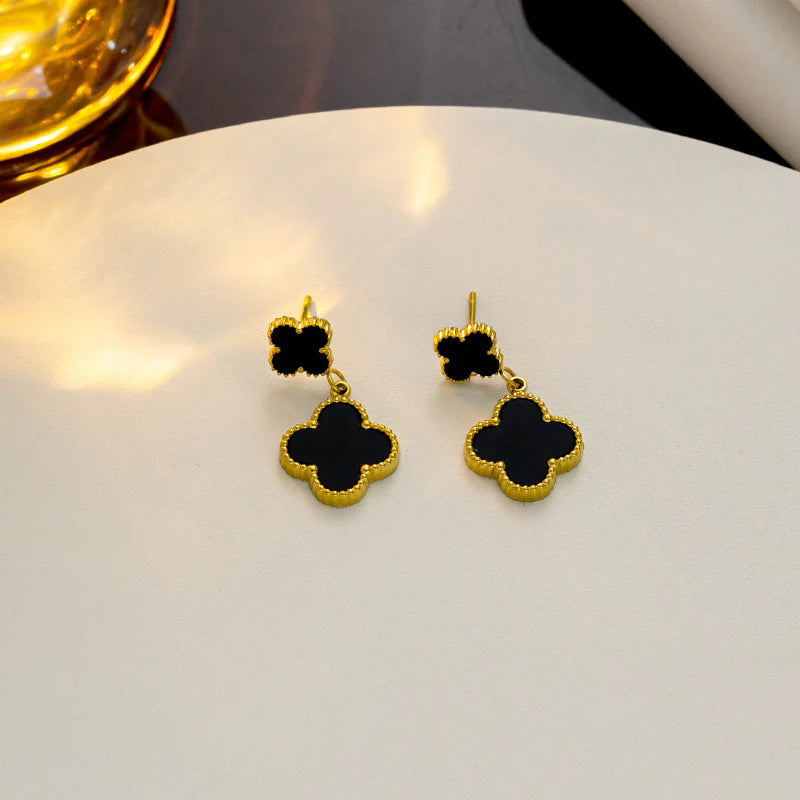 Clover drop down earrings